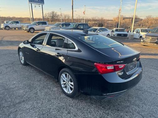 2017 Chevrolet Malibu 1LT