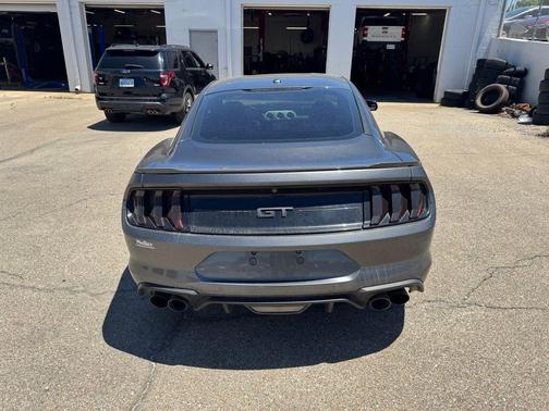 Magnetic 2018 Ford Mustang GT Premium