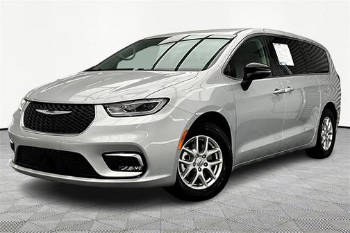 2024 Chrysler Pacifica Touring-L