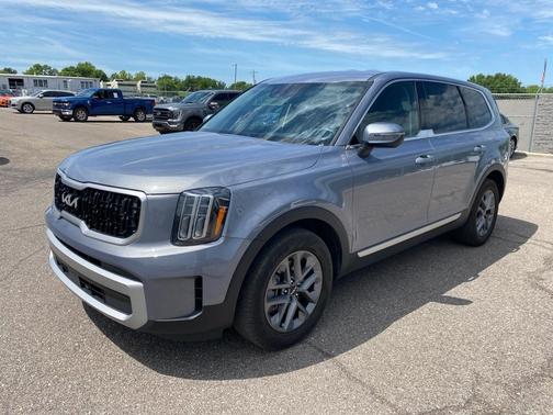 2023 Kia Telluride LX