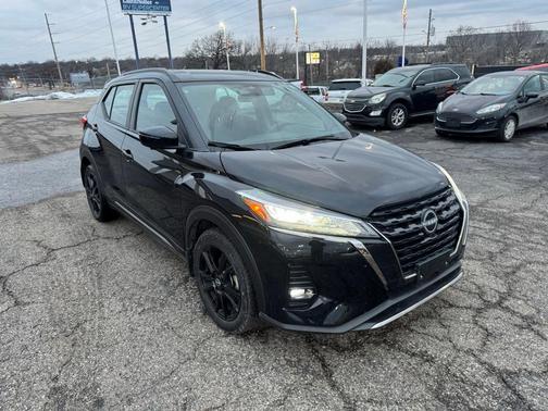 2024 Nissan Kicks SR