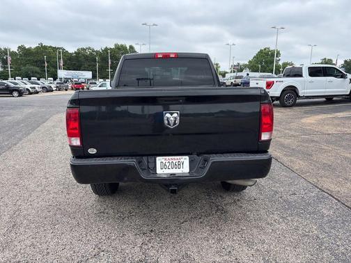 Brilliant Black Crystal Pearlcoat 2017 RAM 1500 Express