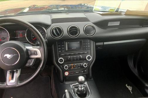 2015 Ford Mustang V6