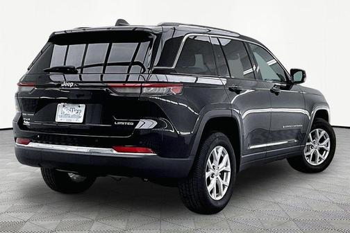 Diamond Black 2023 Jeep Grand Cherokee Limited