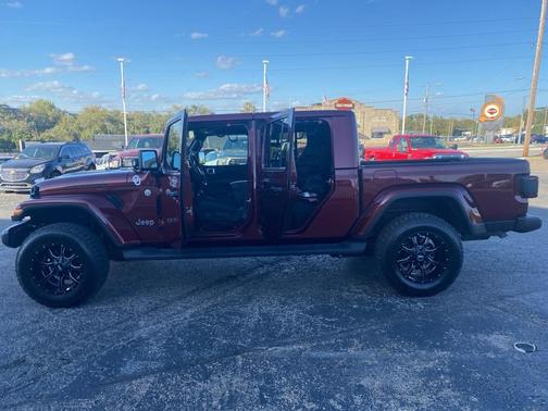 2021 Jeep Gladiator Overland