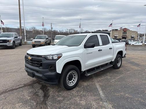 2023 Chevrolet Colorado WT