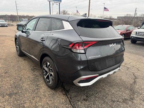 2024 Kia Sportage EX