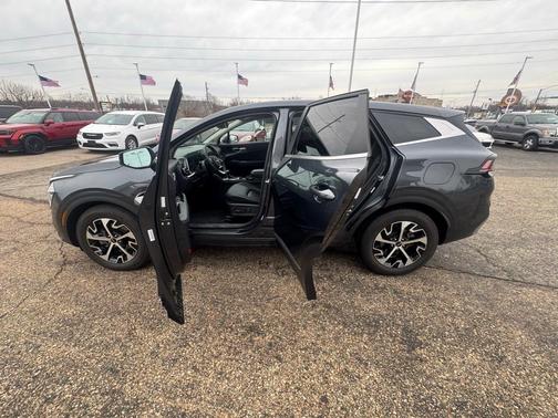 2024 Kia Sportage EX