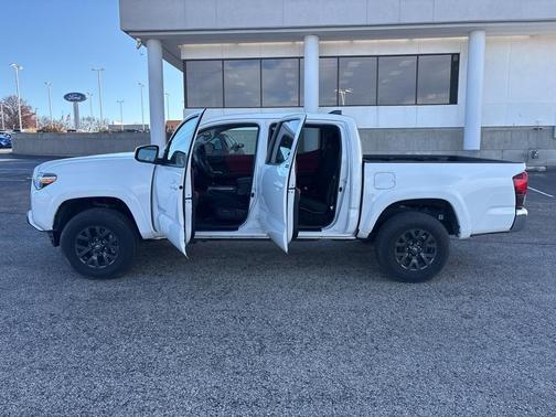 2023 Toyota Tacoma SR5