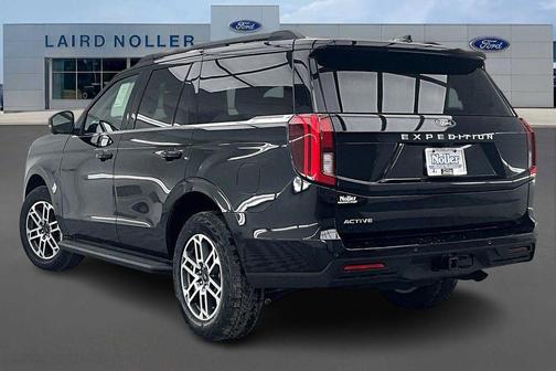 Agate Black Metallic 2026 Ford Expedition Active