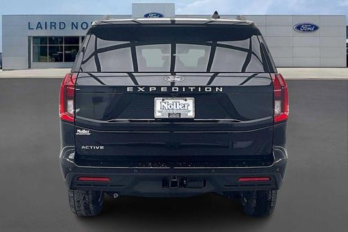Agate Black Metallic 2026 Ford Expedition Active