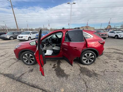 2023 Ford Escape Platinum