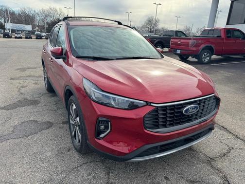 2023 Ford Escape Platinum