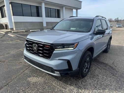 2023 Honda Pilot TrailSport