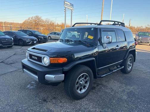 2013 Toyota FJ Cruiser Base