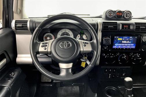 2013 Toyota FJ Cruiser Base