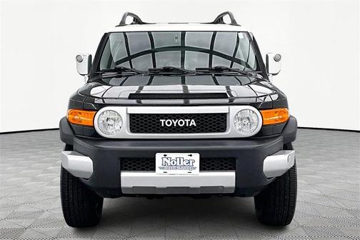 2013 Toyota FJ Cruiser Base