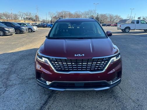 2024 Kia Carnival SX