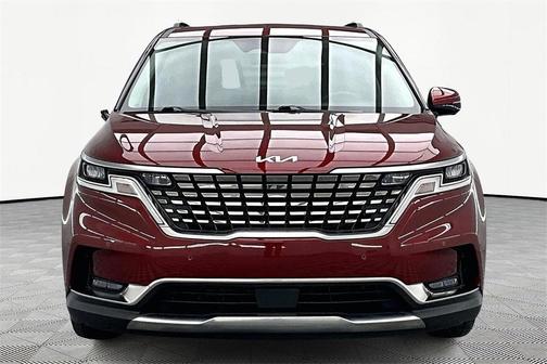 2024 Kia Carnival SX
