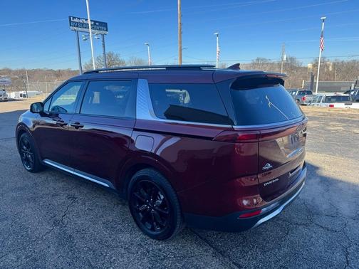 2024 Kia Carnival SX