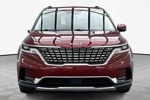 2024 Kia Carnival SX