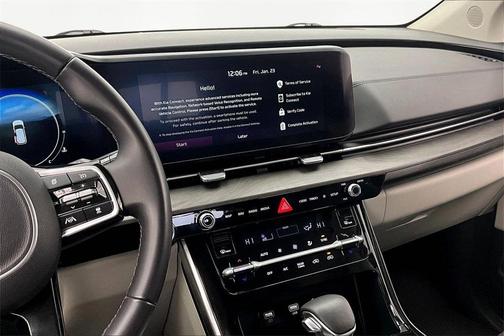 2024 Kia Carnival SX