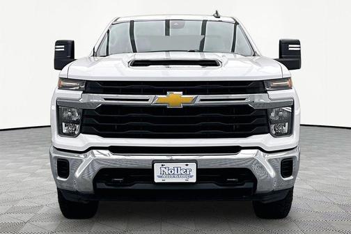 Summit White 2024 Chevrolet Silverado 2500 LT