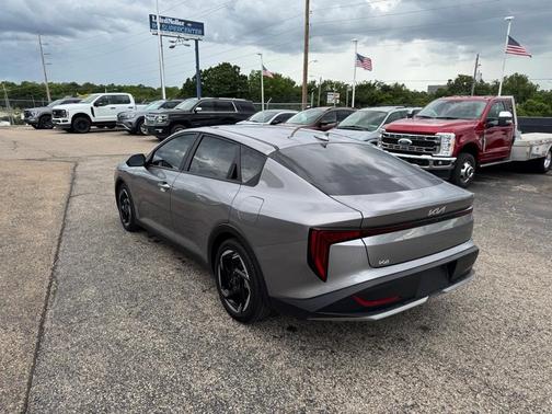 2025 Kia K4 EX