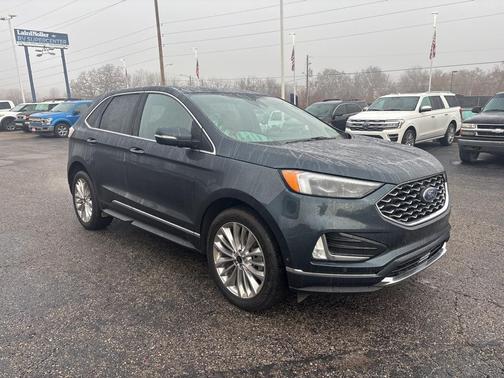 2024 Ford Edge Titanium