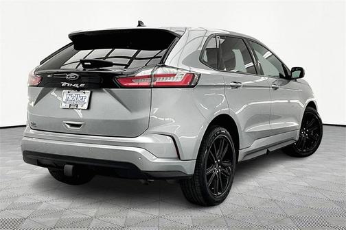 2022 Ford Edge ST Line