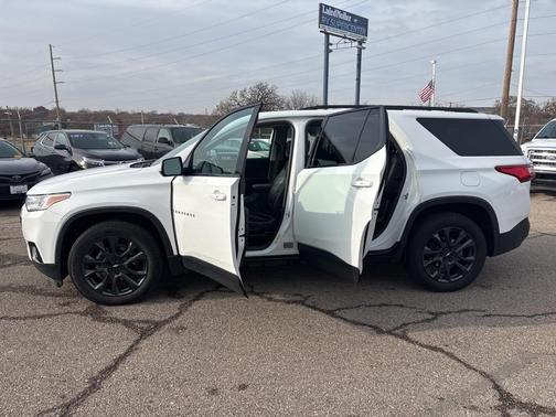 2020 Chevrolet Traverse RS