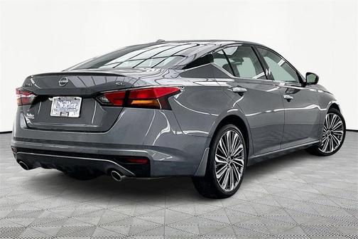 2024 Nissan Altima 2.5 SL