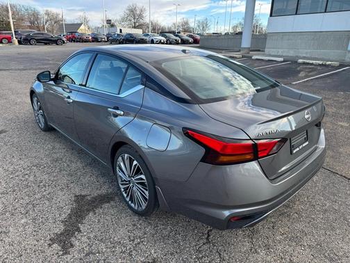 2024 Nissan Altima 2.5 SL