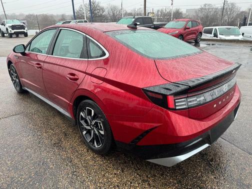 2025 Hyundai SONATA SEL