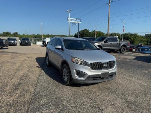 2016 Kia Sorento L