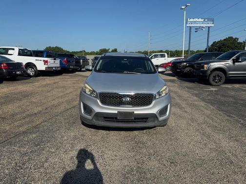 2016 Kia Sorento L