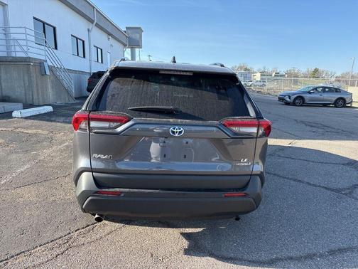 2024 Toyota RAV4 Hybrid LE