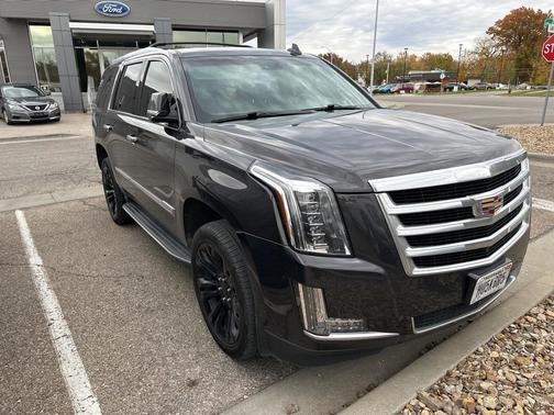 2016 Cadillac Escalade Luxury