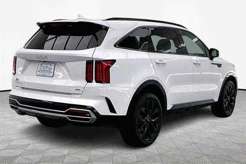 2023 Kia Sorento SX