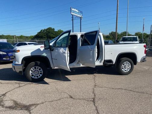 2024 Chevrolet Silverado 2500 LT