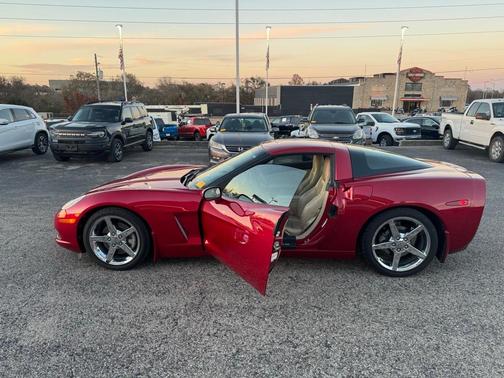 2005 Chevrolet Corvette 