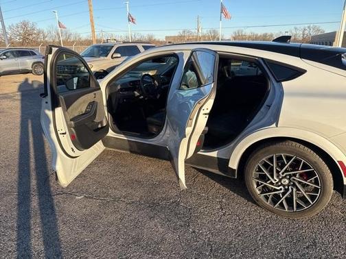 2021 Ford Mustang Mach-E GT