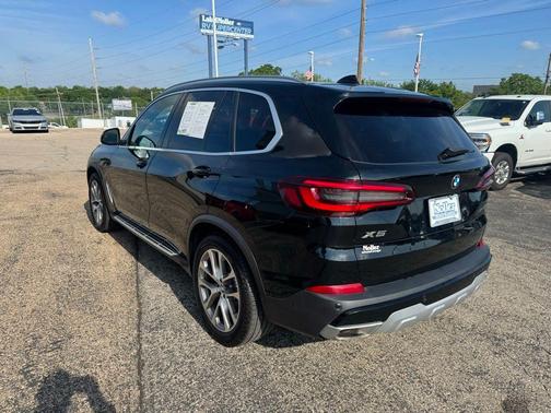 Black Sapphire Metallic 2023 BMW X5 xDrive40i