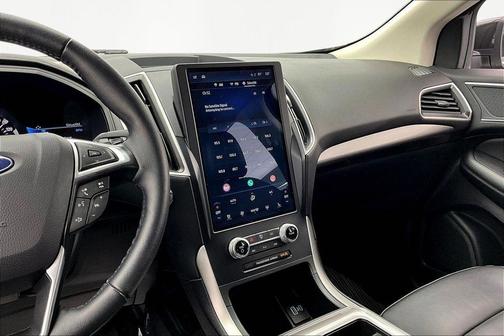 Green Metallic 2024 Ford Edge SEL