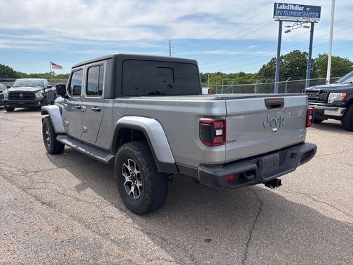 Billet Silver Metallic Clearcoat 2020 Jeep Gladiator Overland