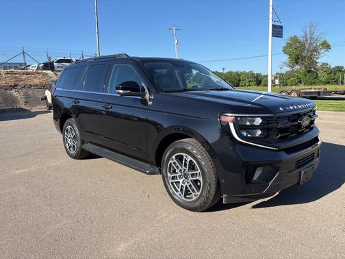 Black Metallic 2025 Ford Expedition Active