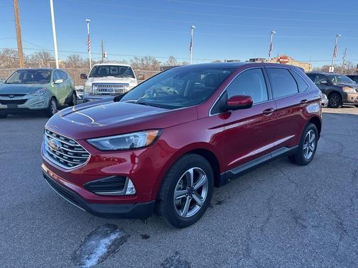 2022 Ford Edge SEL