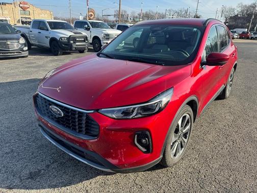 2023 Ford Escape Platinum