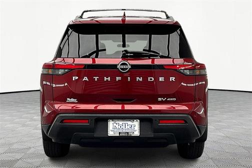 2023 Nissan Pathfinder SV