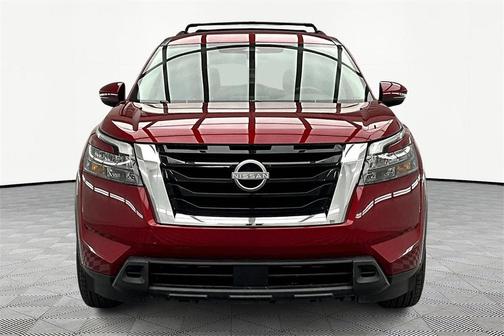2023 Nissan Pathfinder SV
